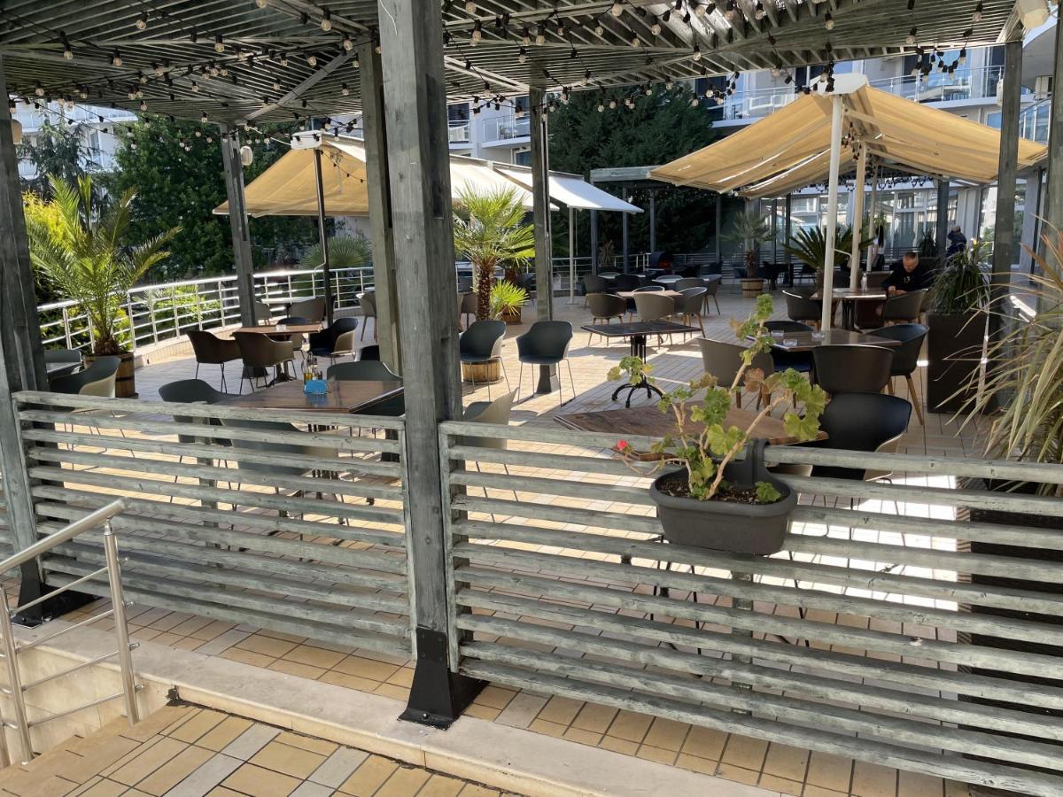 Day Dream Apartment Burgas Bagian luar foto