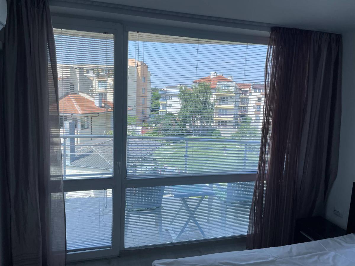 Day Dream Apartment Burgas Bagian luar foto