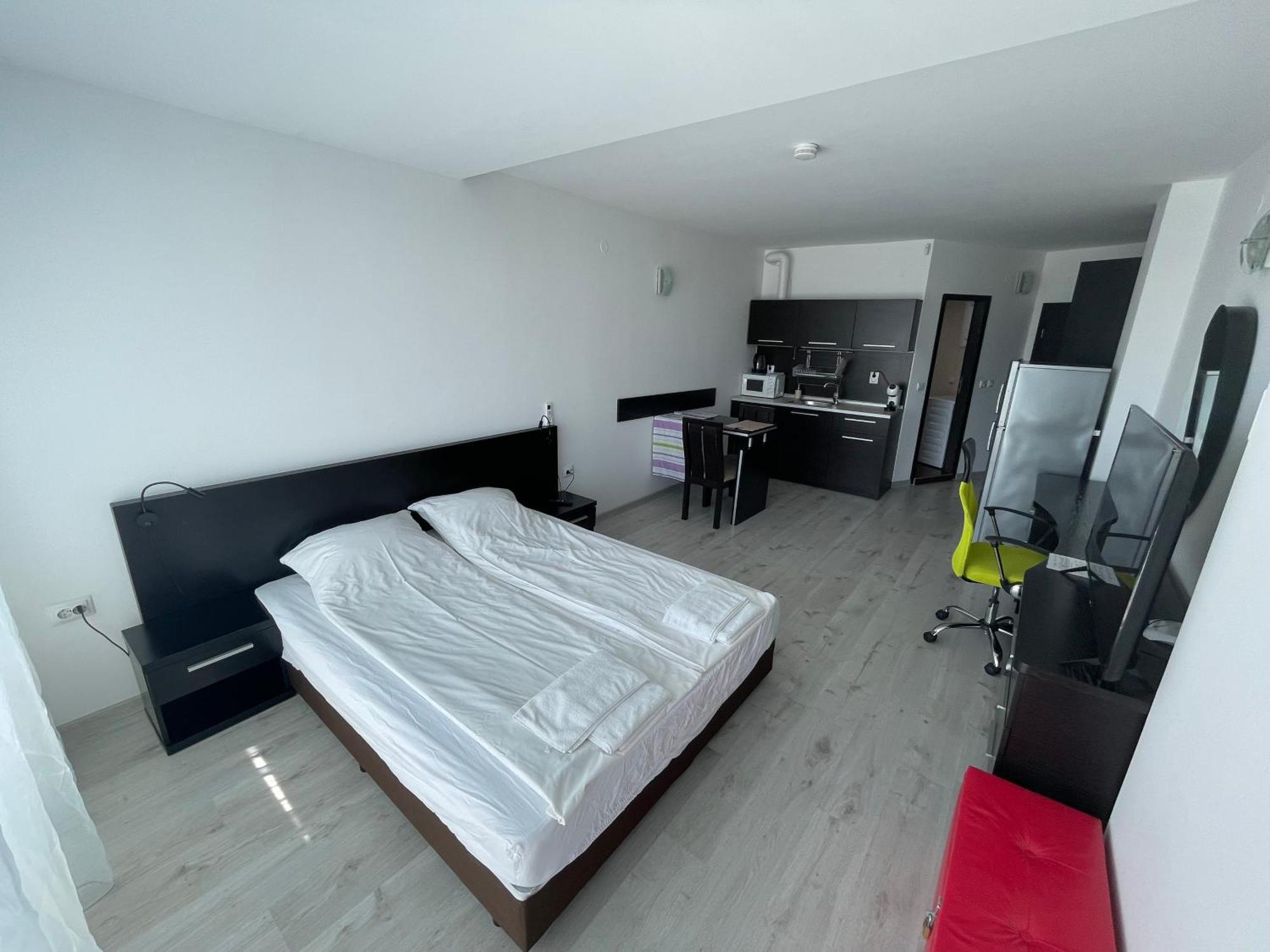 Day Dream Apartment Burgas Bagian luar foto